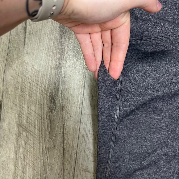 Lululemon Athletic Pace Rival MR Cropped Yoga Pants Heathered Black Size 4 - Picture 4 of 9